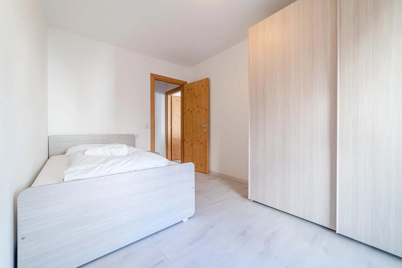 Apartment Olivia Home Caprile Italy